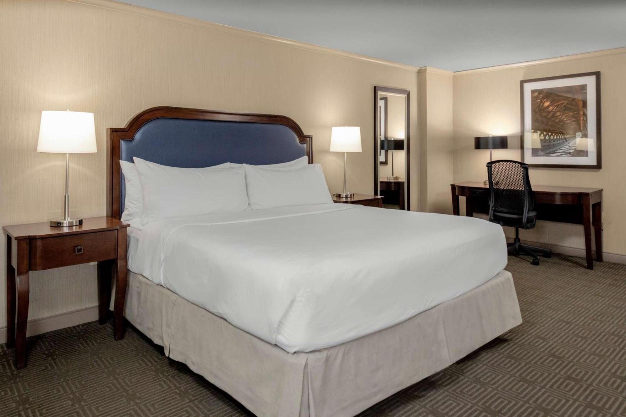 Doubletree By Hilton Hotel Burlington Vermont Bagian luar foto
