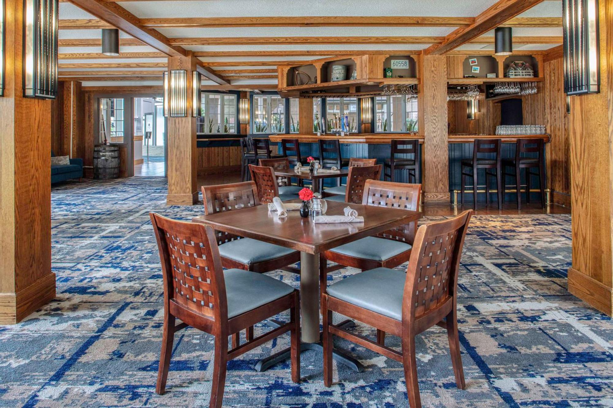 Doubletree By Hilton Hotel Burlington Vermont Bagian luar foto
