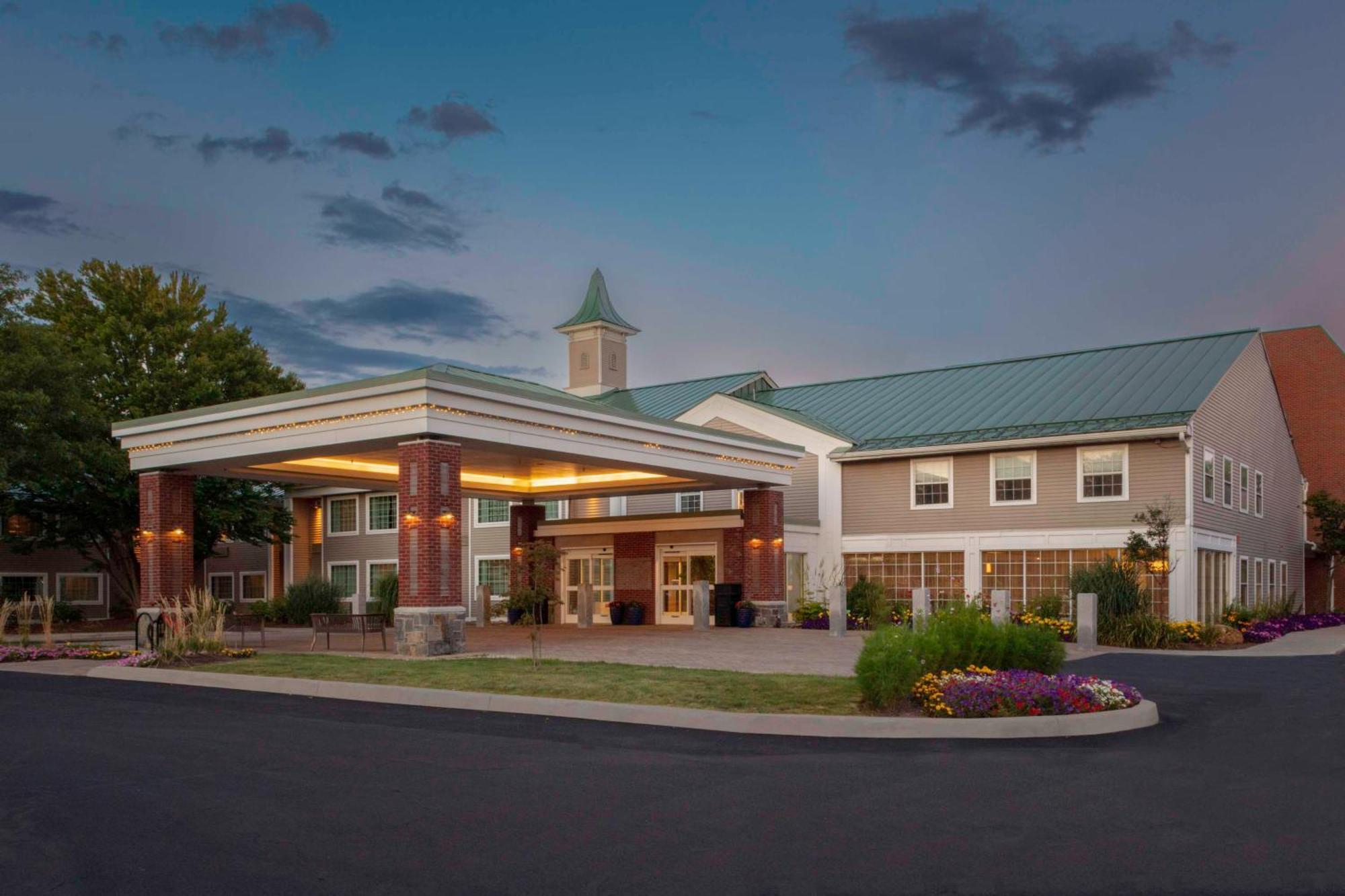 Doubletree By Hilton Hotel Burlington Vermont Bagian luar foto