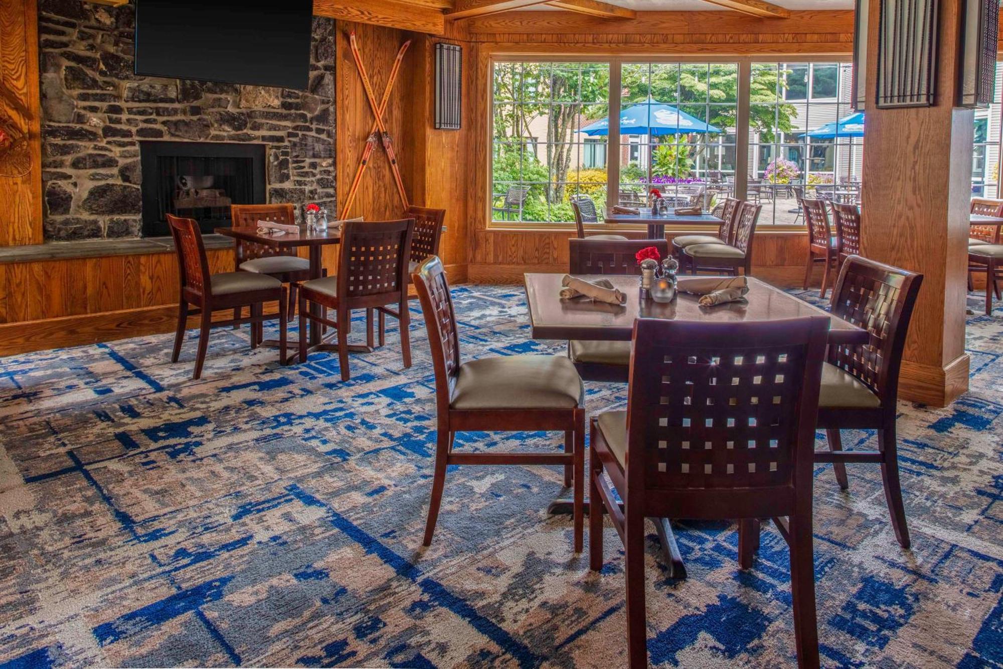Doubletree By Hilton Hotel Burlington Vermont Bagian luar foto