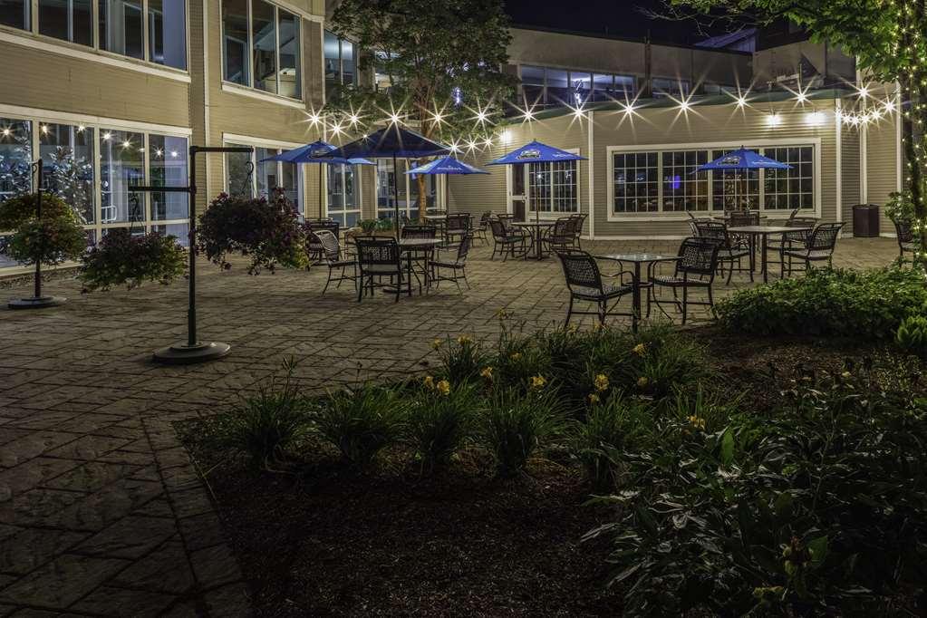Doubletree By Hilton Hotel Burlington Vermont Bagian luar foto