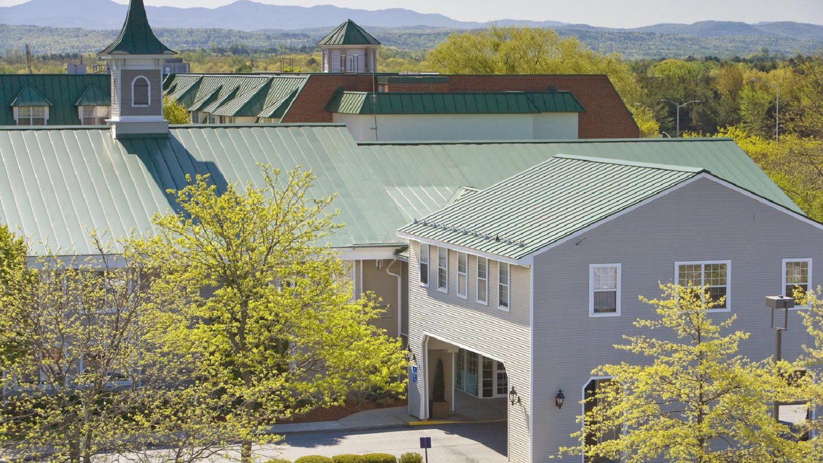 Doubletree By Hilton Hotel Burlington Vermont Bagian luar foto