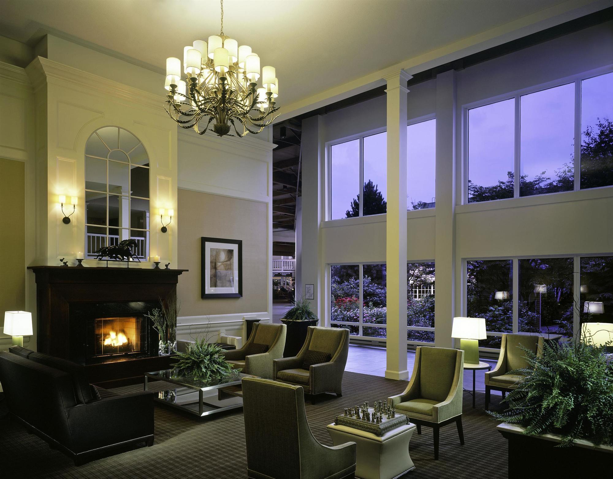 Doubletree By Hilton Hotel Burlington Vermont Bagian luar foto