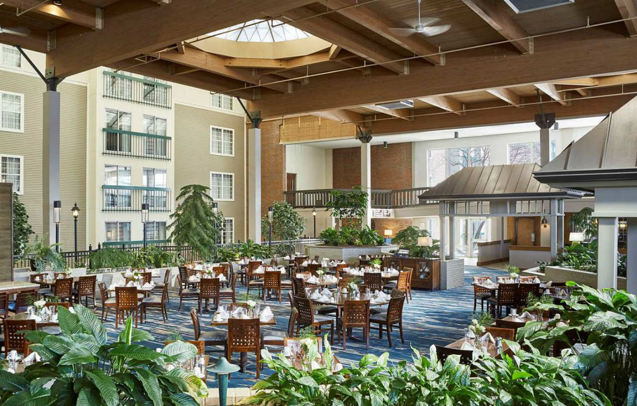 Doubletree By Hilton Hotel Burlington Vermont Bagian luar foto